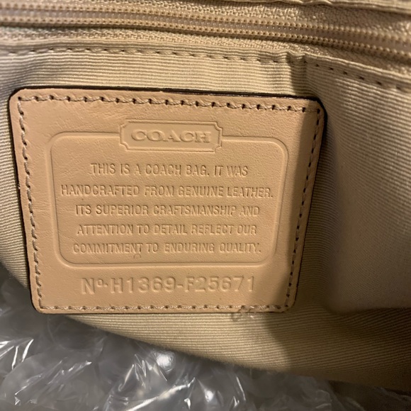 Coach Dome Brown Peyton Leather Satchel Purse Handbag.  No. H1369-F25671. - Picture 3 of 6